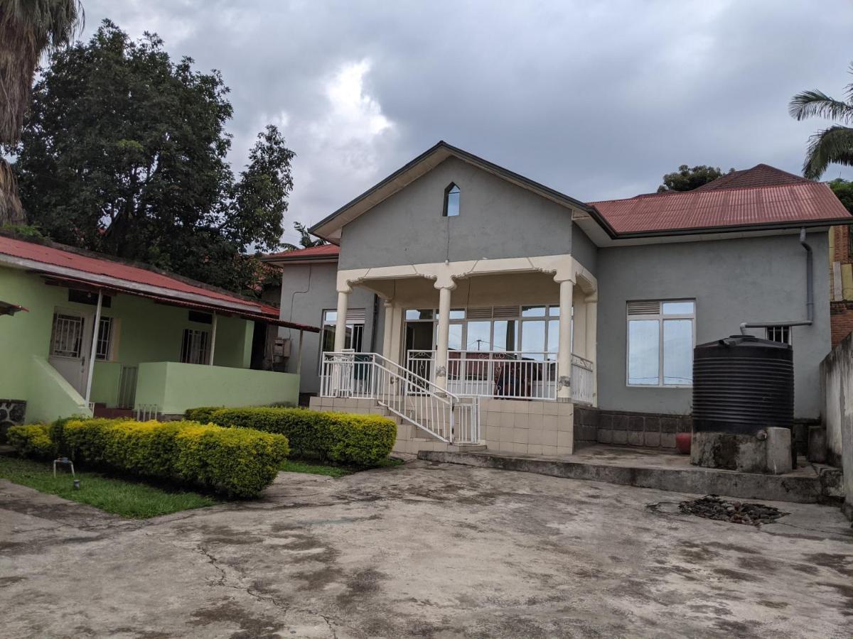 Ignite Guest House Жизени Екстериор снимка