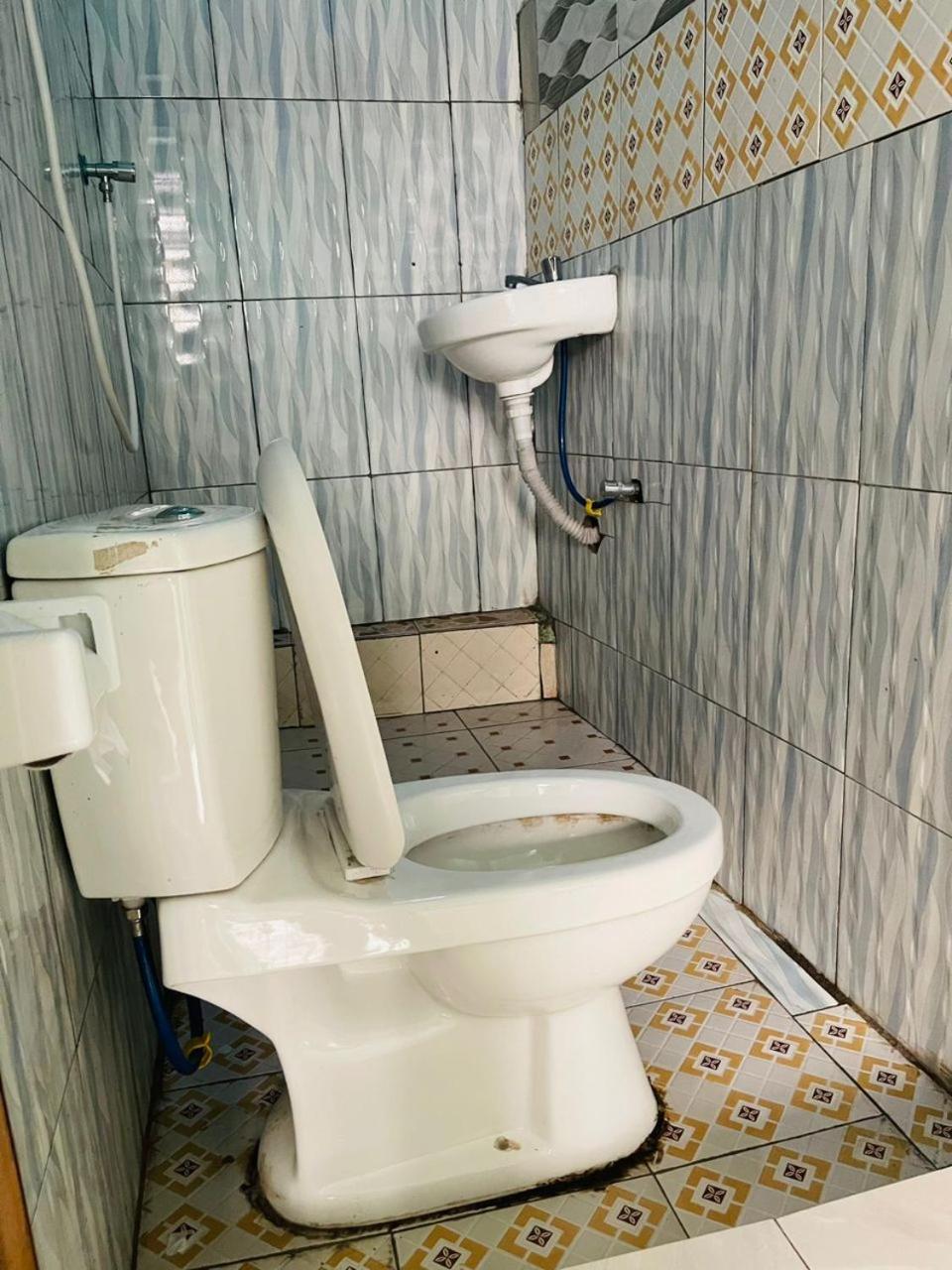 Ignite Guest House Жизени Екстериор снимка